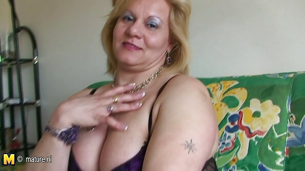 Naka cam i Dude ary nandany andro tsy iasana tamin'ny fakana sary ny fomba nitiavan'ny gf azy