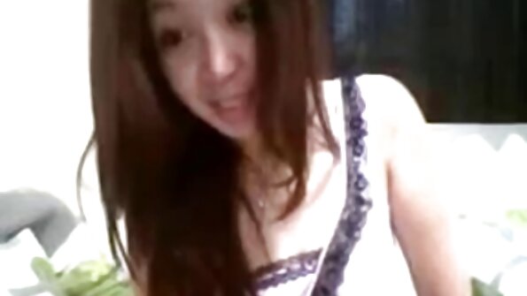 Ebony hottie fa ny yoga dia ratsy anal firaisana ara-nofo amin'ny fotsy BF